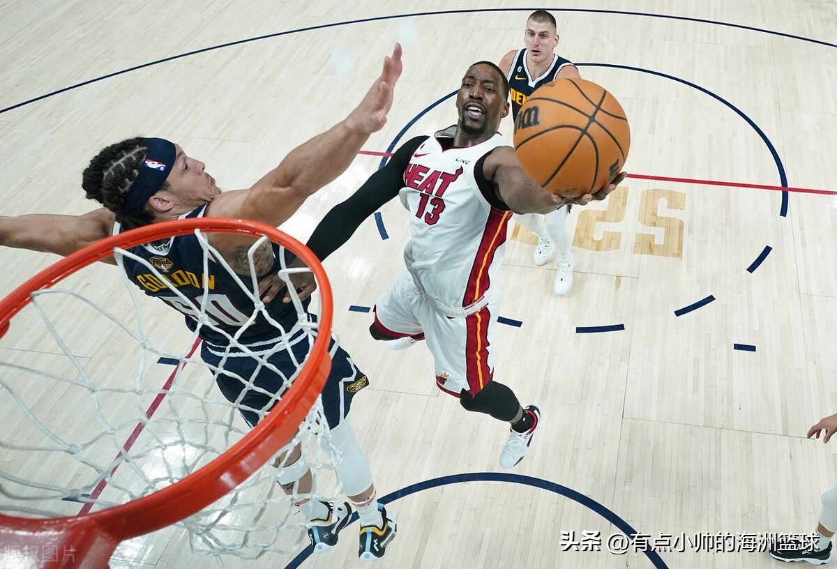 阿德巴约热火攻防一体,阿德巴约中锋现状