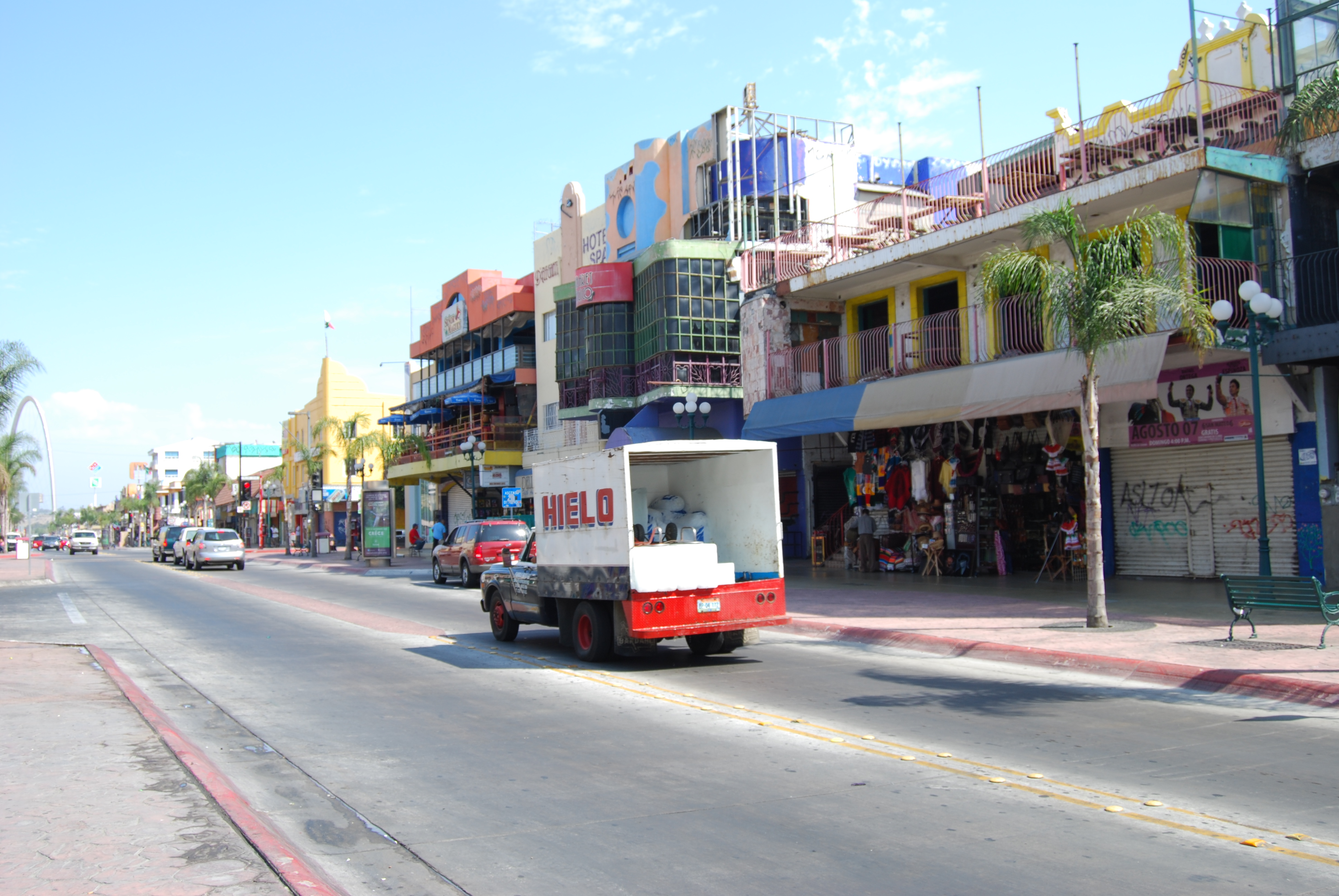 墨西哥蒂华纳美墨边境墙 (美国与墨西哥边境地区旅游)