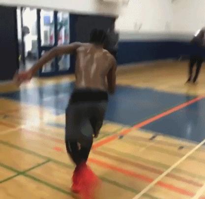 威金斯横空出世,威金斯之前悲惨遭遇