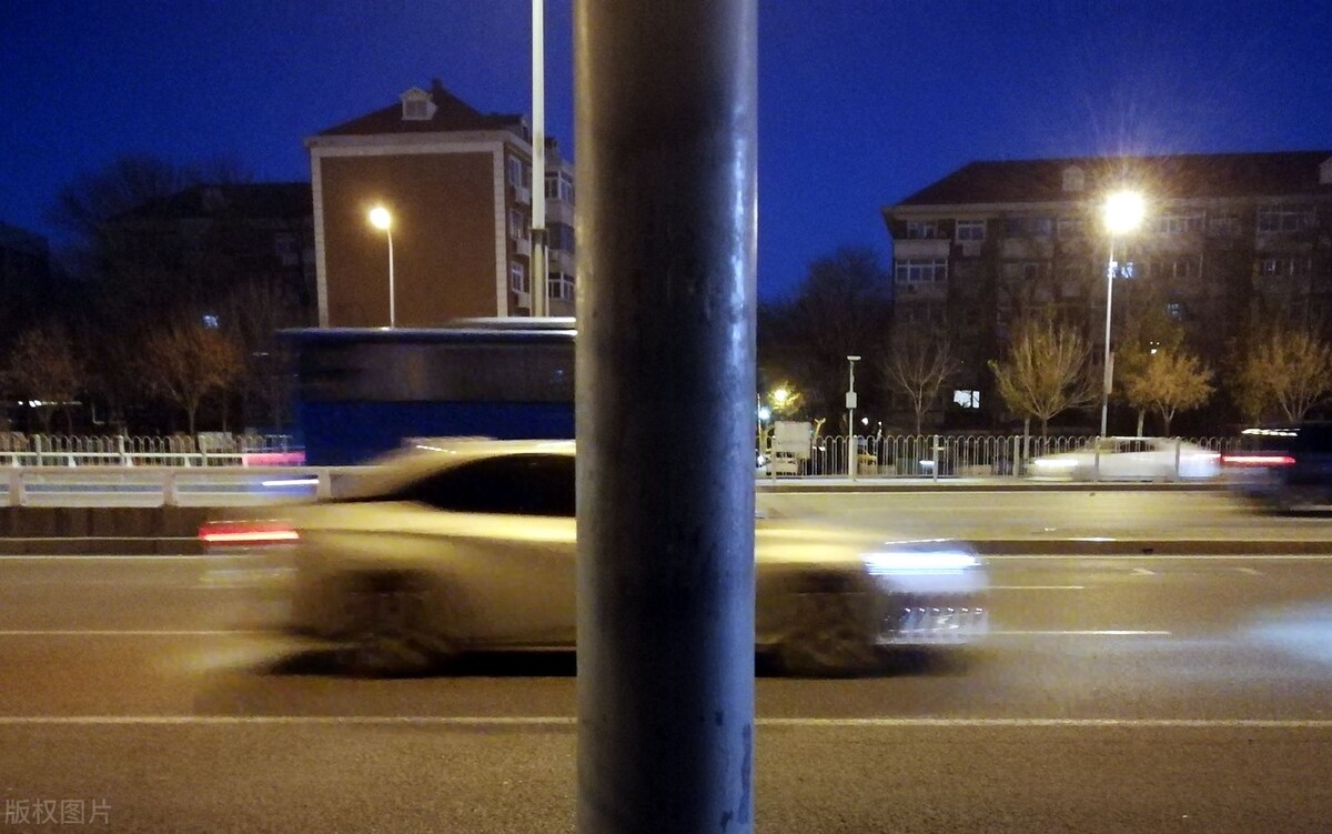 114元车费，陪聊一路，对话深圳跑网约车的“骆驼祥子”