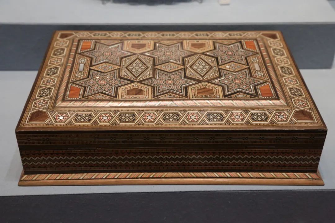 命运原来是水乳：毛主席收过的这些“礼品”