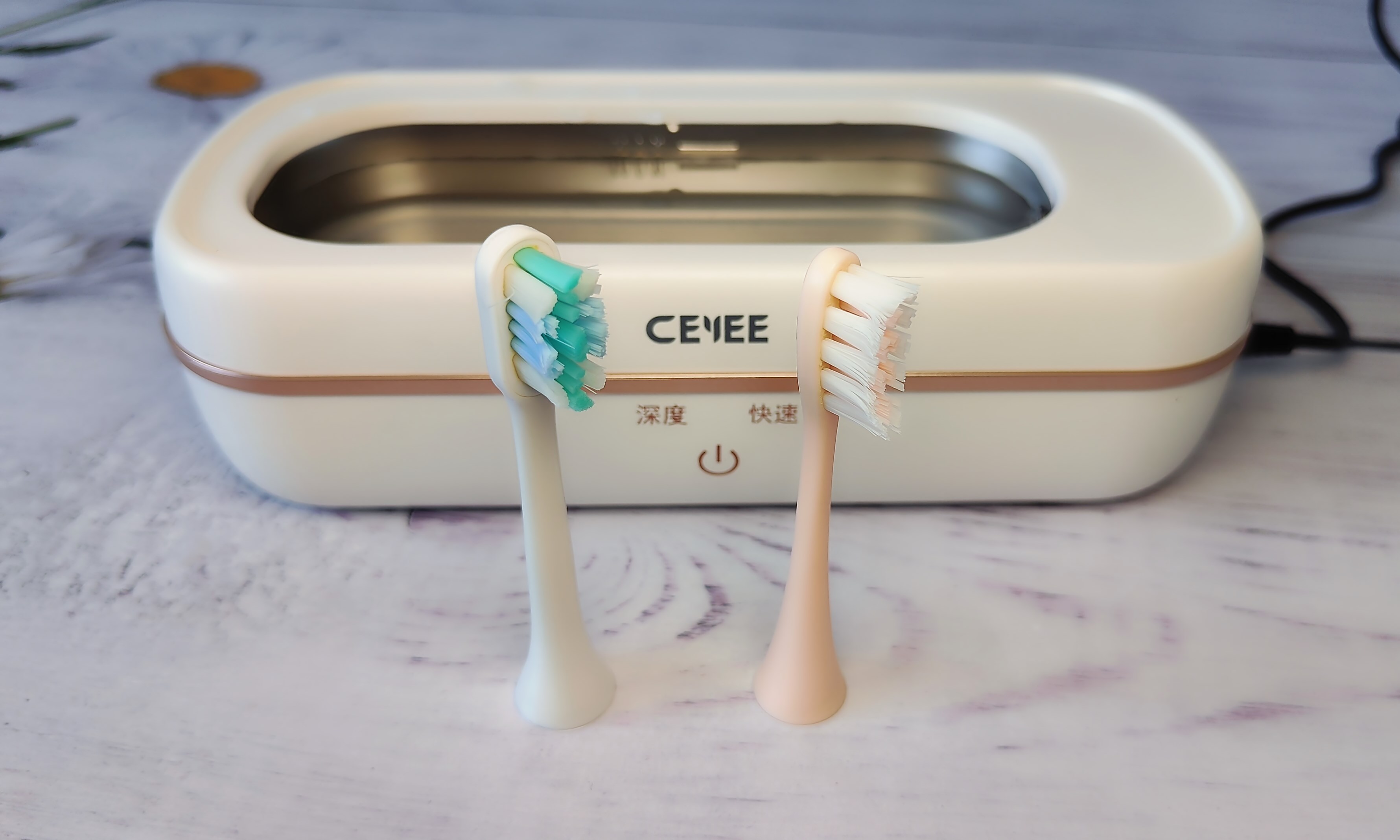 多功能泡泡清洗神器,便携隐形清洗神器