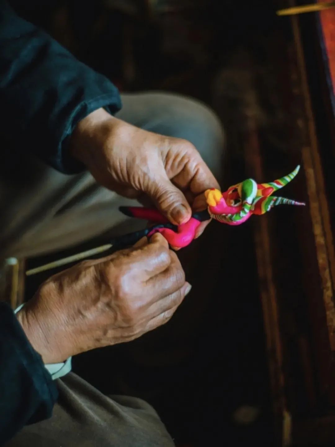 钱兔似锦大展鸿兔礼品盒,钱兔似锦大展宏兔的意思