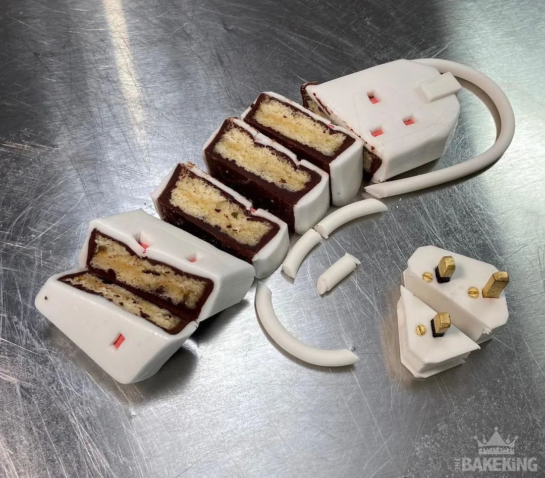 外国小哥制作魔法蛋糕,人体模型蛋糕