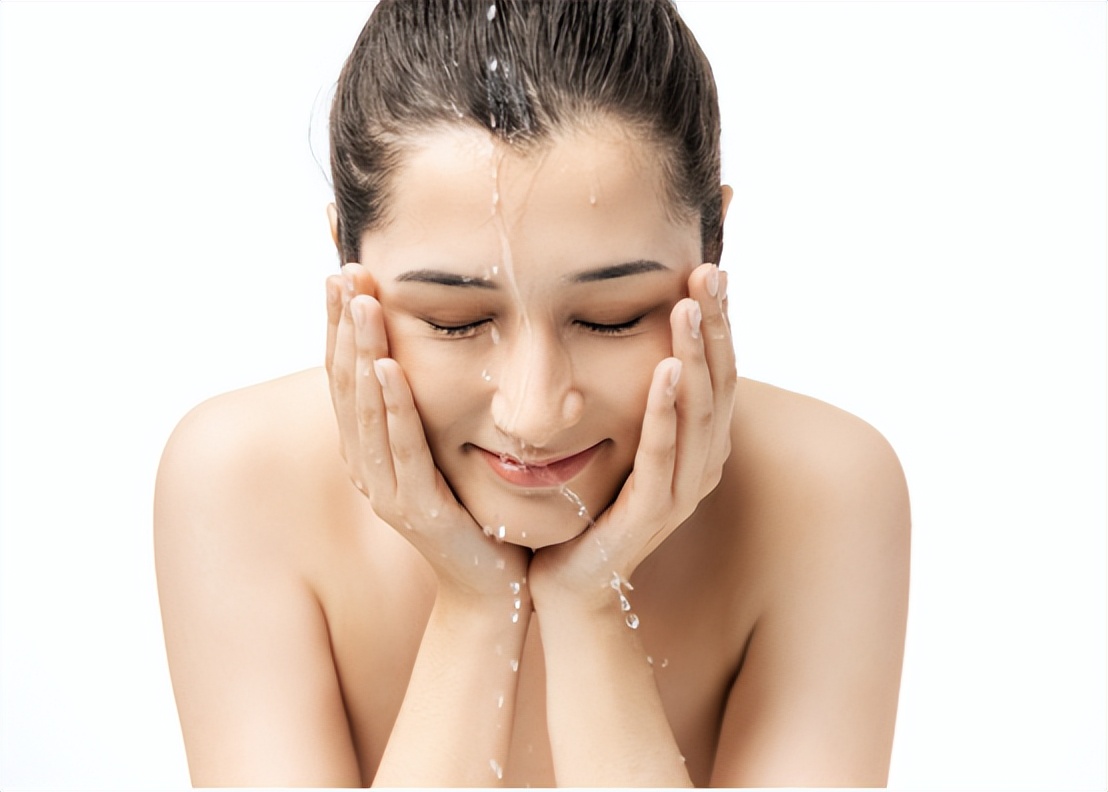 清水洗脸一个月可以修复敏感肌吗,冷水洗脸对敏感肌好吗