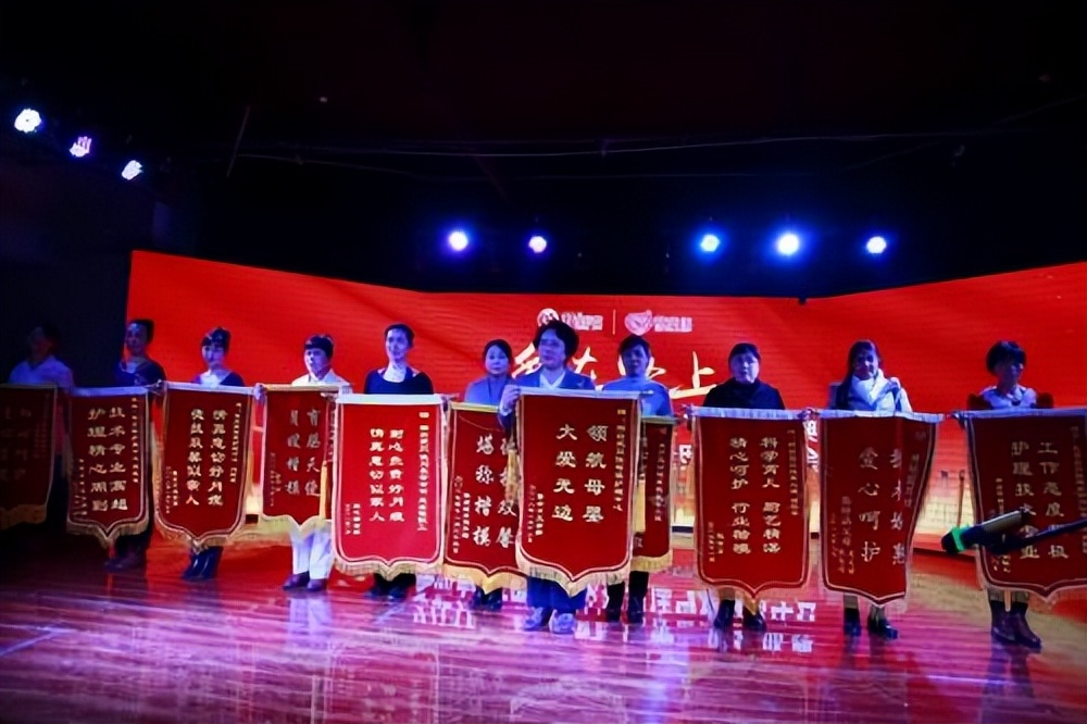 月嫂服务高级月嫂,正规的月嫂服务电话