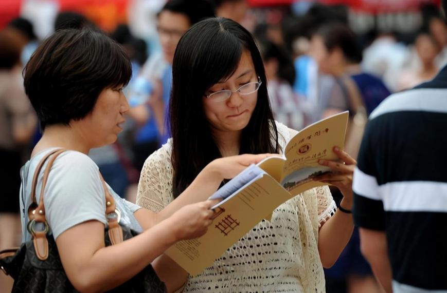 2022年女生就业率最高的十大专业,未来女生就业前景最好的十大专业