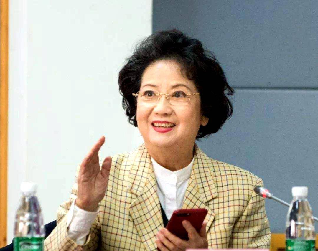 李维康和耿其昌爱情,李维康耿其昌的夫妻相处之道