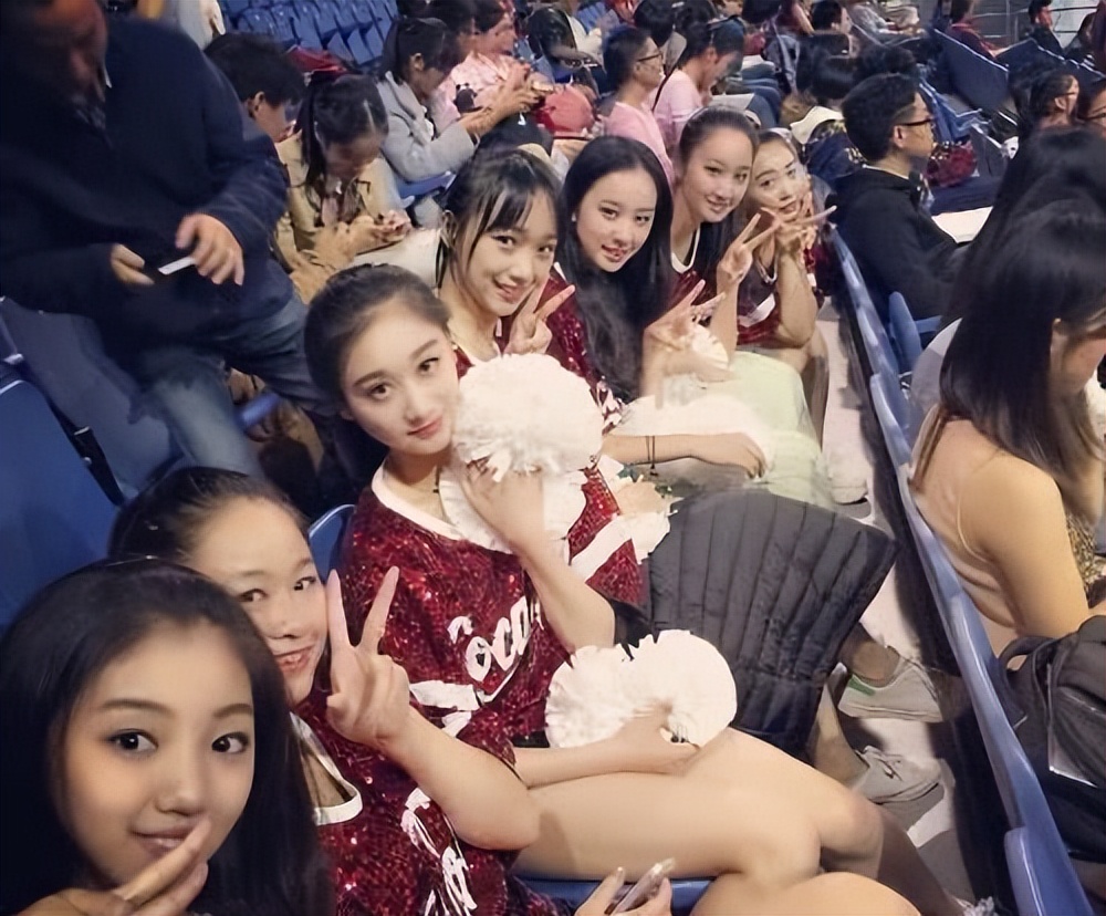 艺体女神王曼亲私密故事？浙大校花颜值不输张豆豆？曼亲生活细节