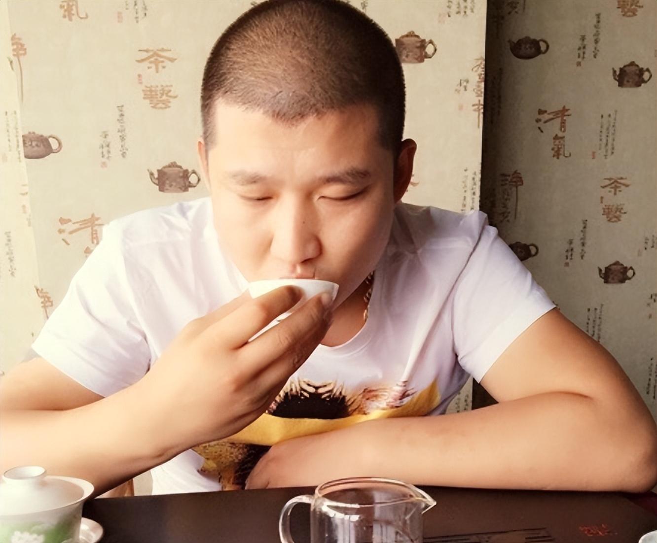 网红二驴最新事件,网红二驴为啥被封了