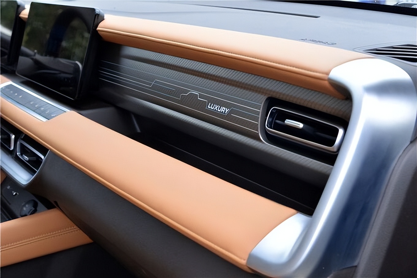 长城炮全新皮卡曝光,长城炮皮卡新标杆