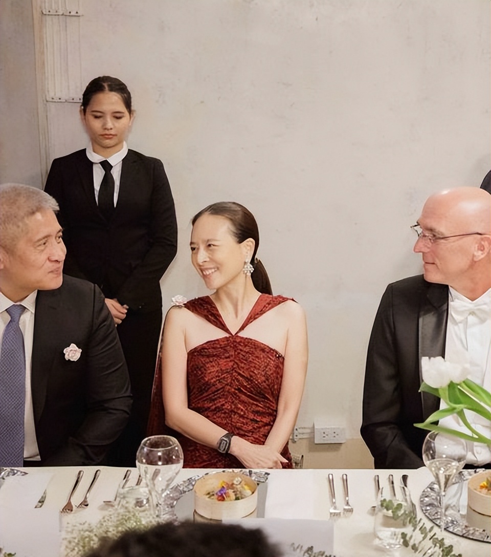 泰国华裔富婆,泰国变性女神中国富豪