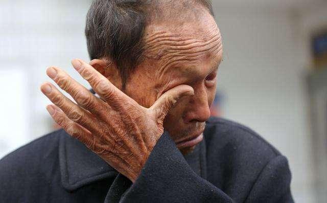 1965年江苏25岁小伙隐居深山，45年后获救时问：毛主席身体还好吗