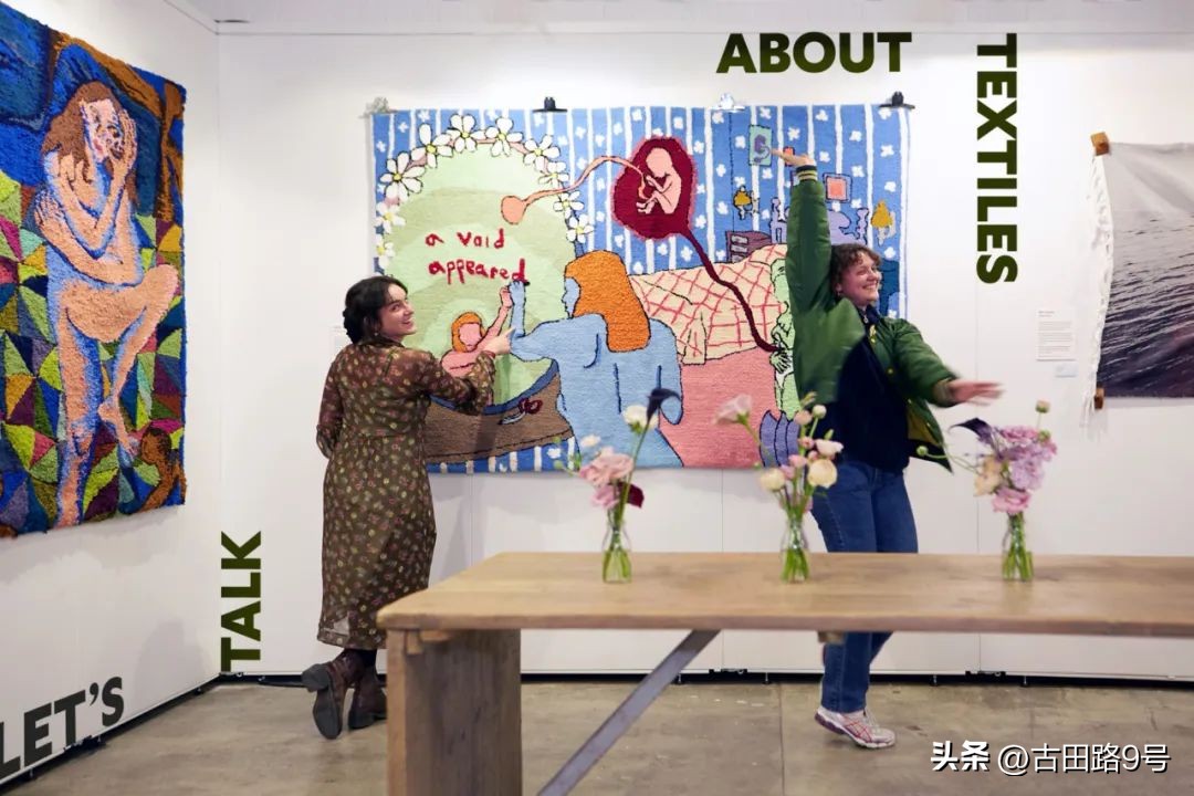 苹果发布会“刘海屏”变“药丸屏”？美版拼多多已悄悄上线