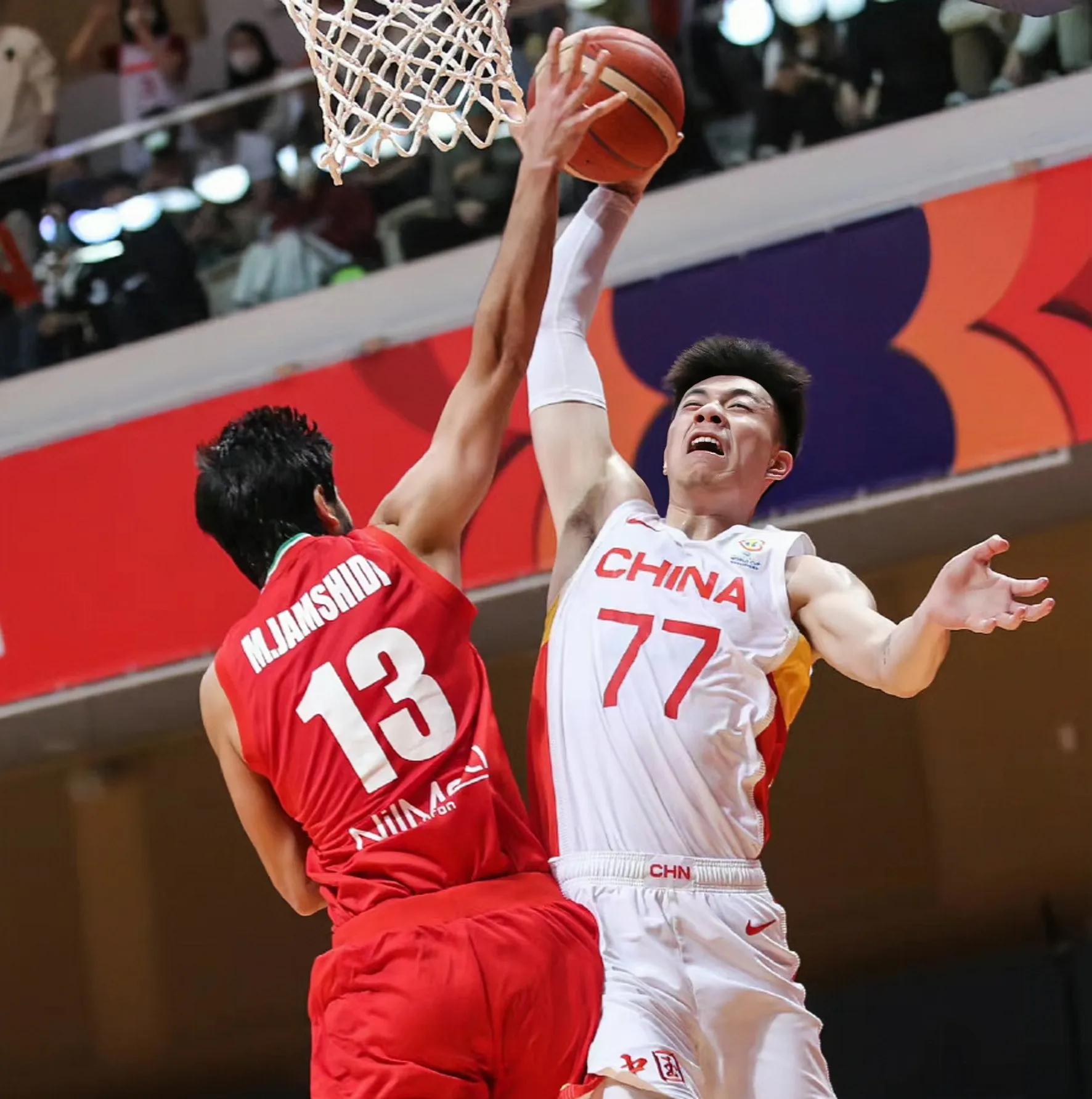 张镇麟曾凡博对位砍37分,中国男篮39分大胜蒙古张镇麟表现