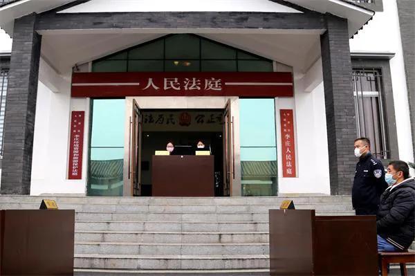 灞遍拱椹炬牎鍗楀畞,灞遍拱椹惧煿