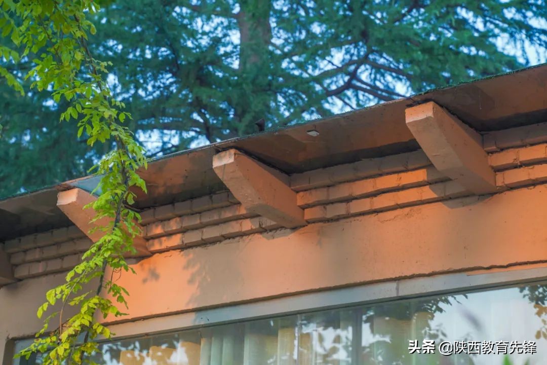 西安铁道技师学院周围环境,西安铁道职业学校教室有表吗