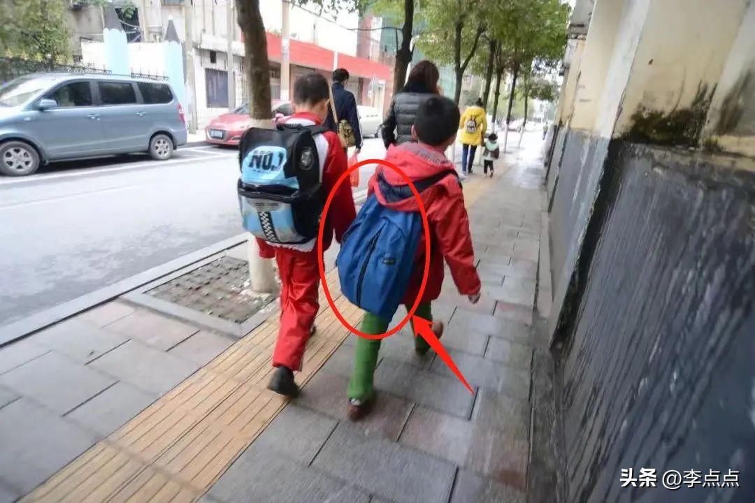 买一个奥特曼的书包,奥特曼儿童书包正版