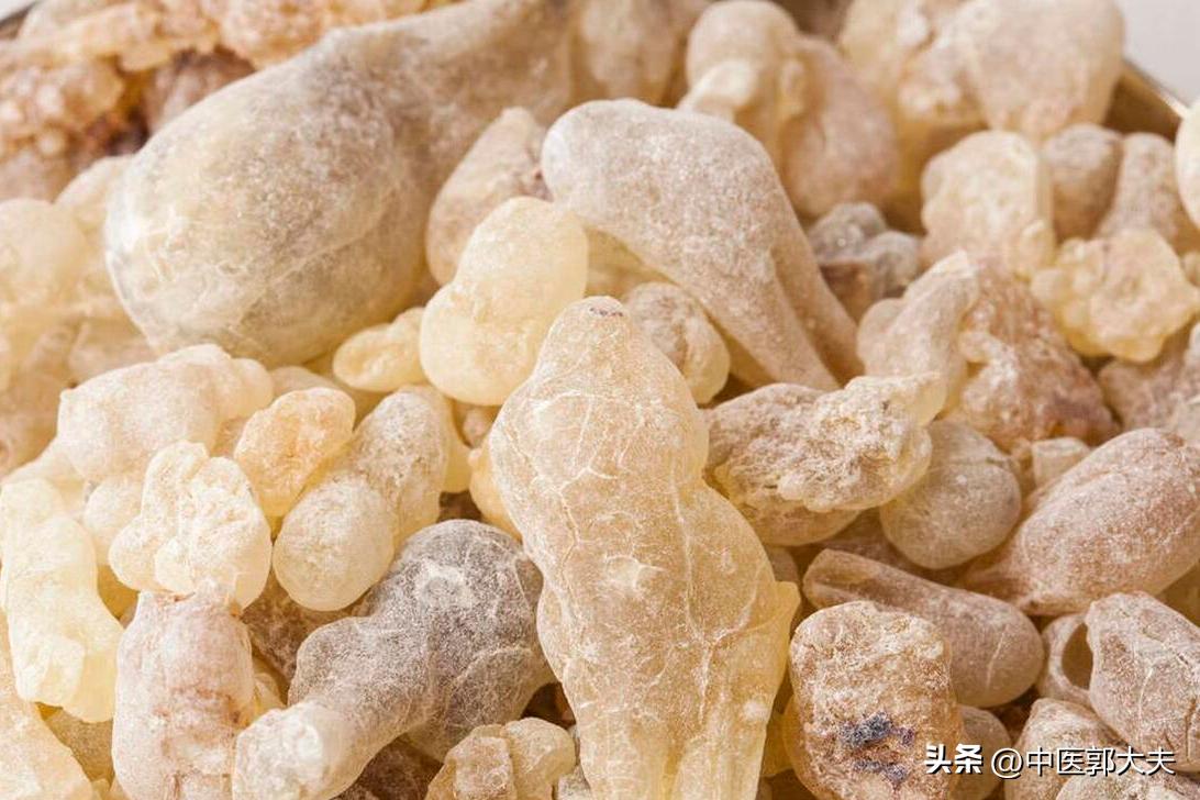 背疼腰腿疼怎么治疗,原来腿疼现在腰疼手麻