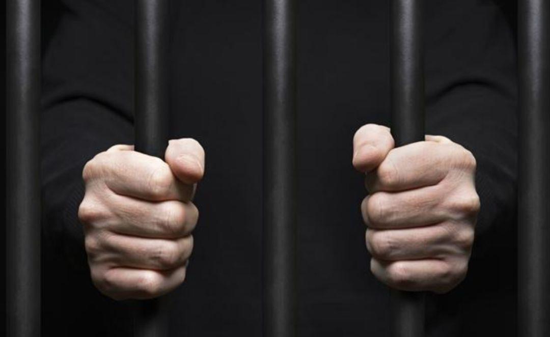 河南一女子朋友圈借钱300人打钱,女孩发300人微信借钱