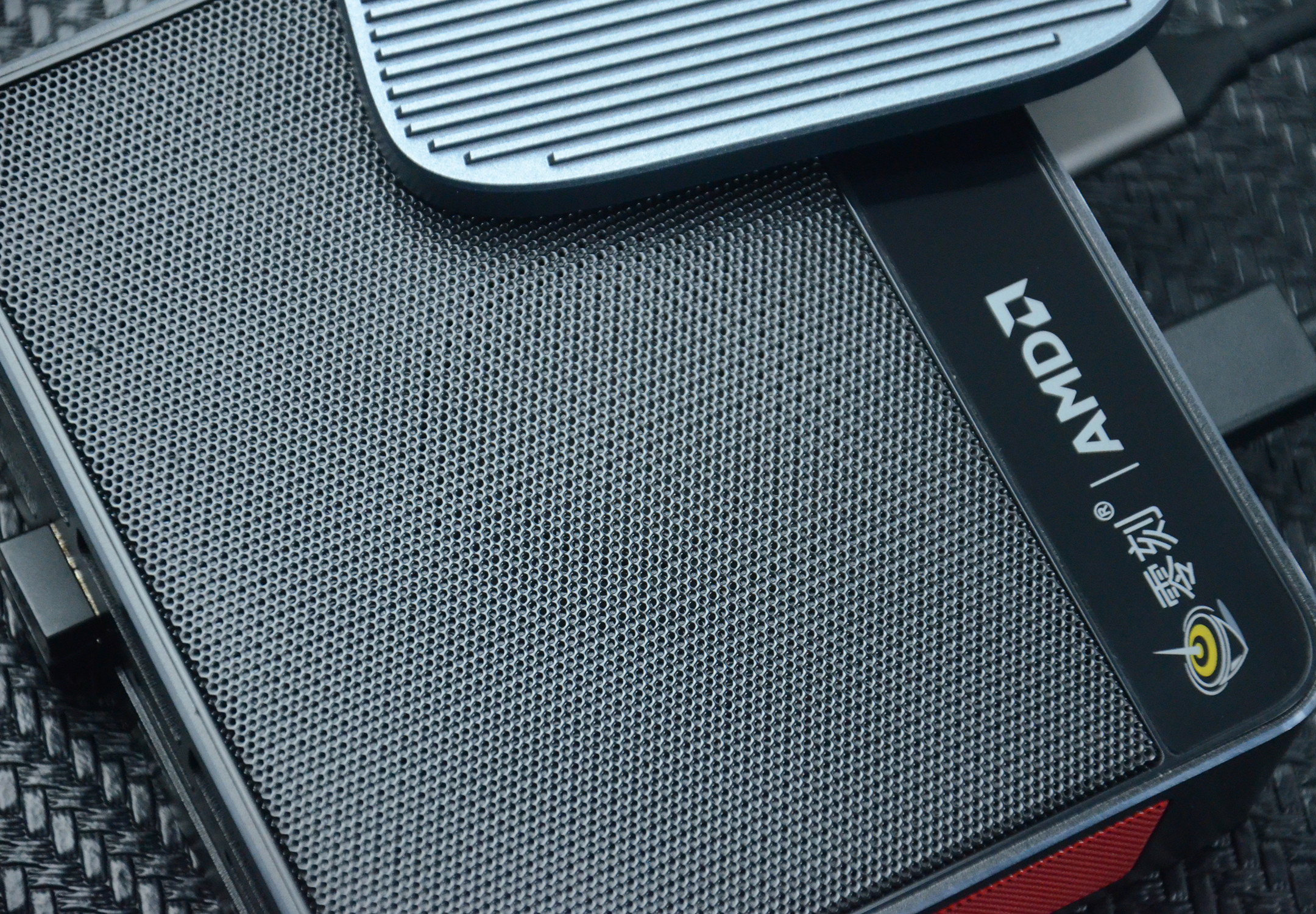 零刻ser5和ser4对比,零刻迷你主机ser6测评