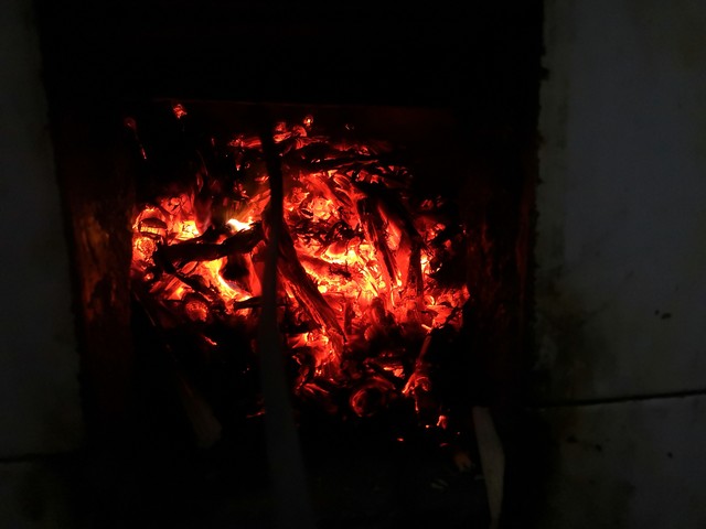 凤凰涅盘浴火重生,涅磐凤凰浴火重生