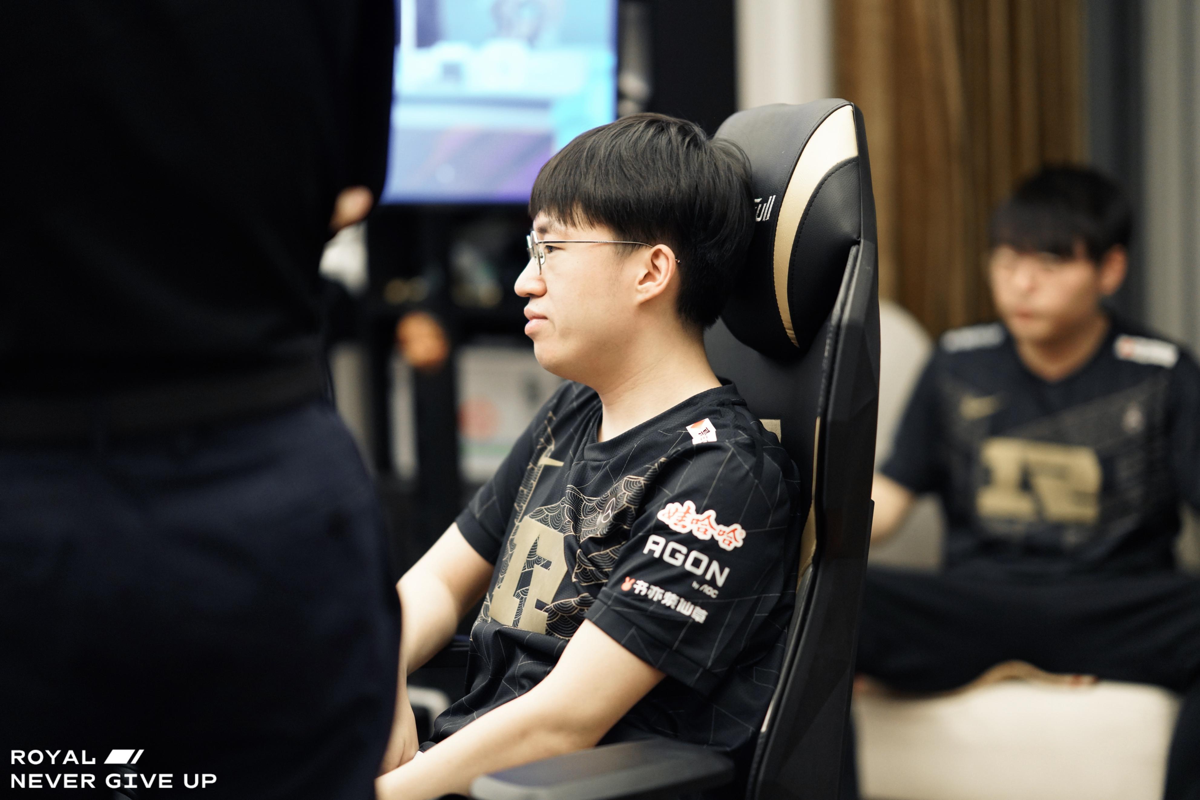 edg领先1万经济被翻盘是真的吗,edg一万经济被翻盘外国解说视频