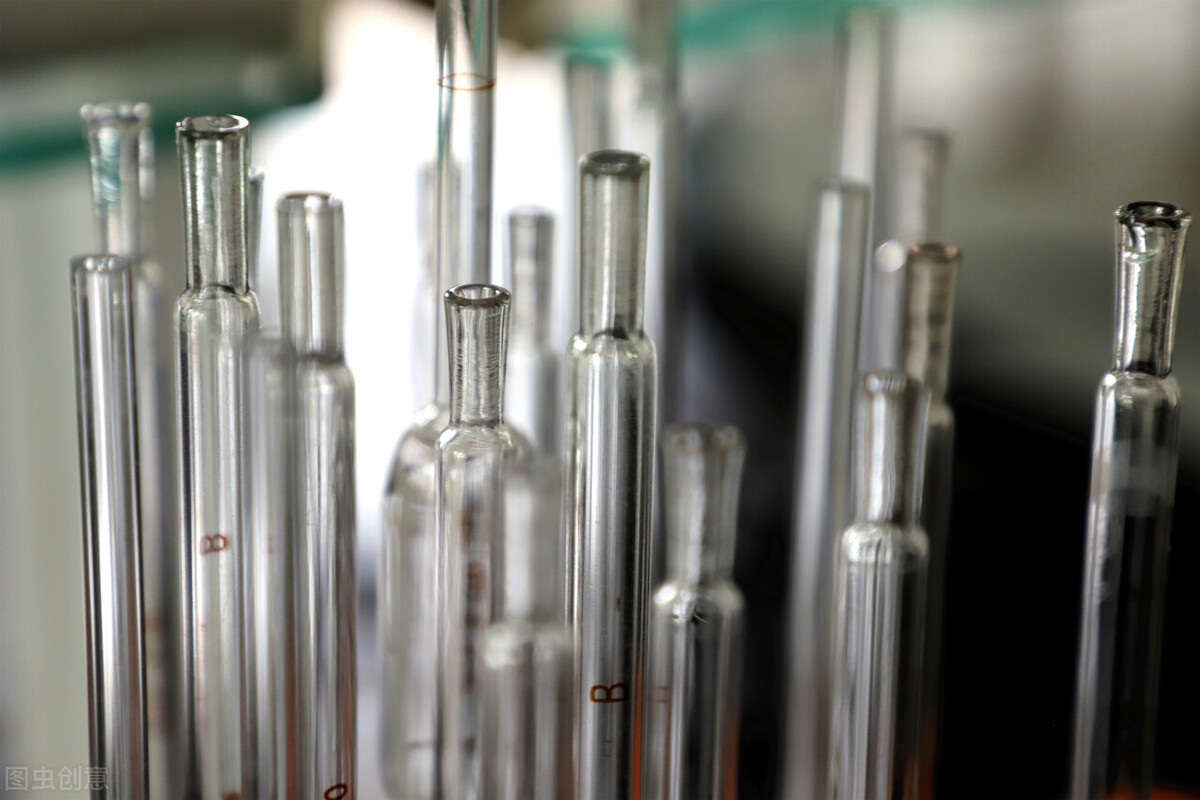 初中毕业的庄稼汉，成为十几亿资产公司的董事长，还是觉得大葱蘸酱最好吃