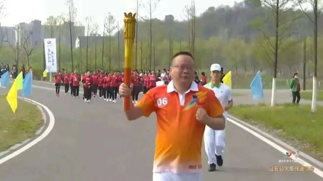 【公安心向*党**护航新征程】“燃动全城”的藏蓝力量