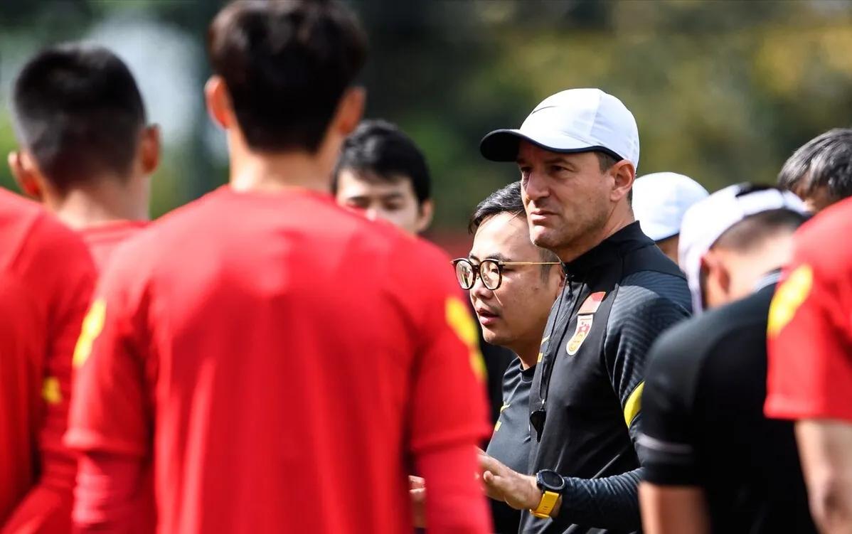 扬科维奇带领的国足有什么变化,国足新帅扬科维奇历史战绩