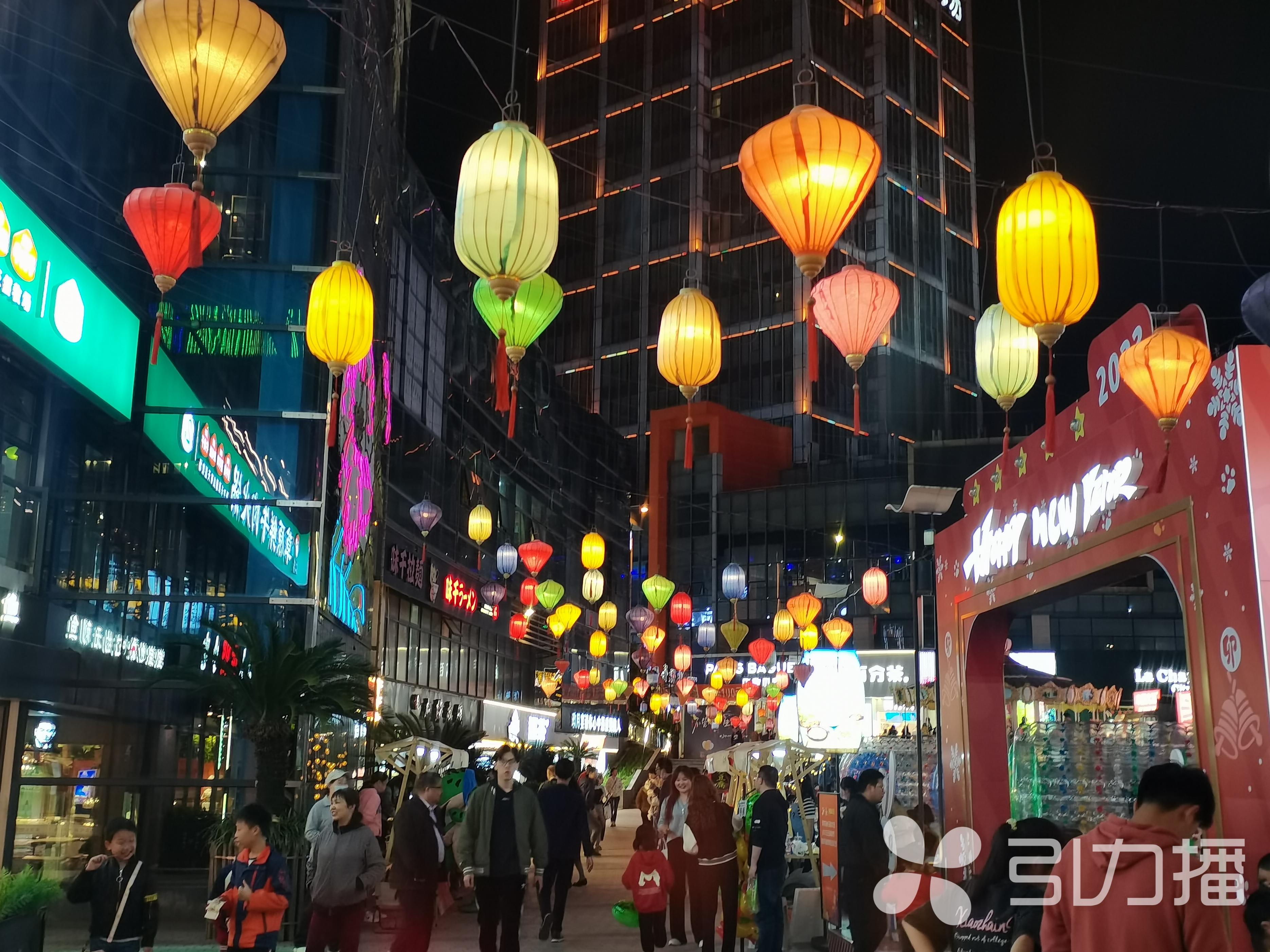 狂欢嗨购活动火热开启,嗨购嘉年华开幕