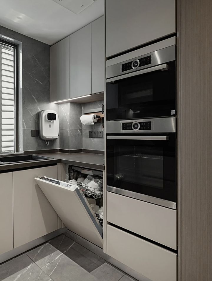 吸顶嵌入式中央空调漏水,嵌入式中央空调如何清洗