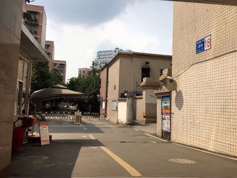 保定能在这些小区的朋友基本不缺钱