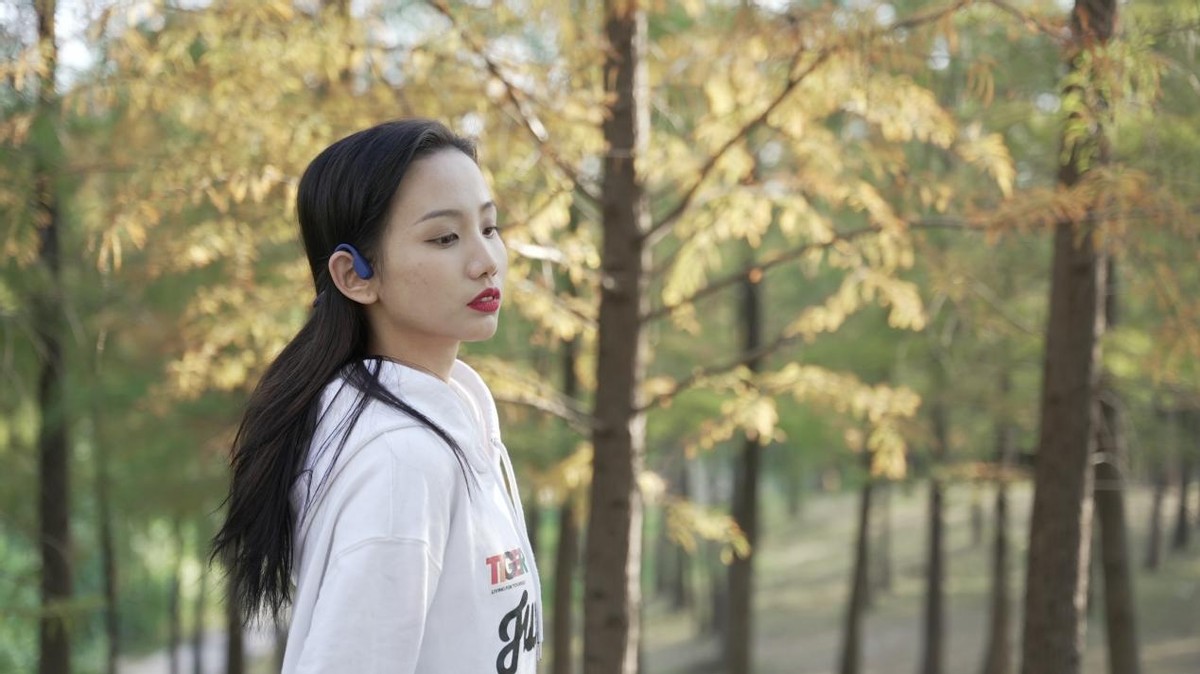 长时间戴耳机耳朵疼用什么滴耳液,长时间戴耳机护耳神器