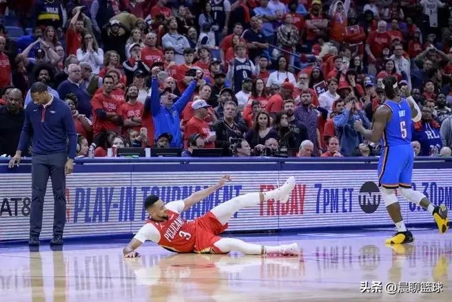 3换2湖人压哨交易,3换1鹈鹕报价唐斯筹码诚意满满