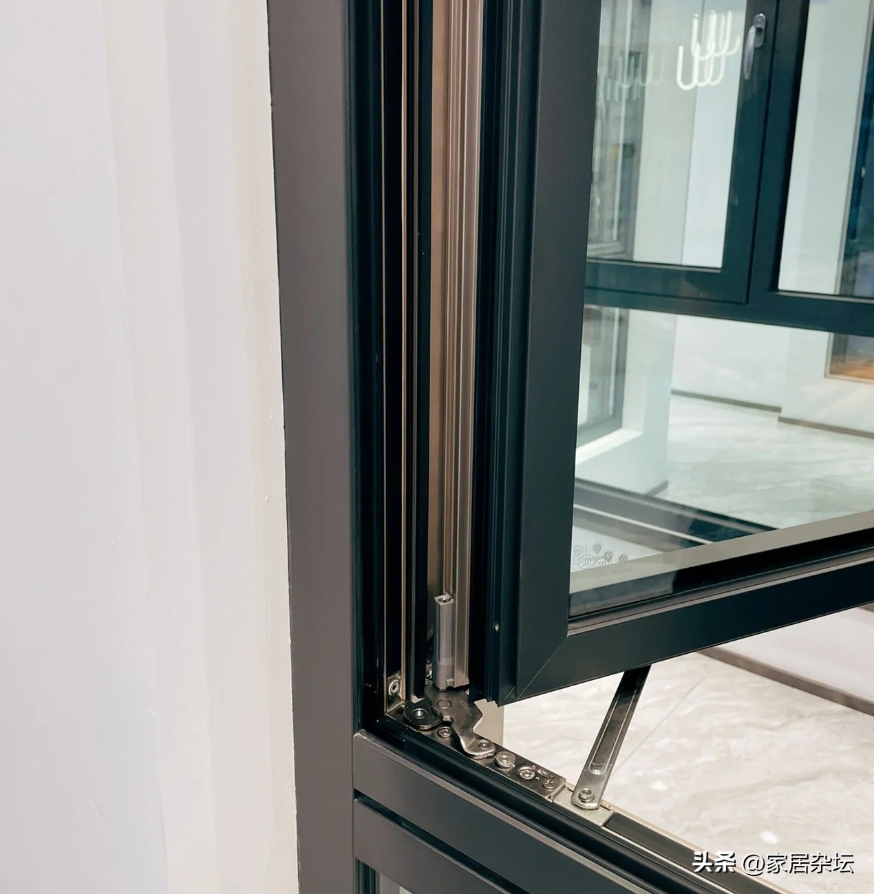 600元的断桥铝门窗靠谱吗,115断桥铝窗一平方600全包贵不贵