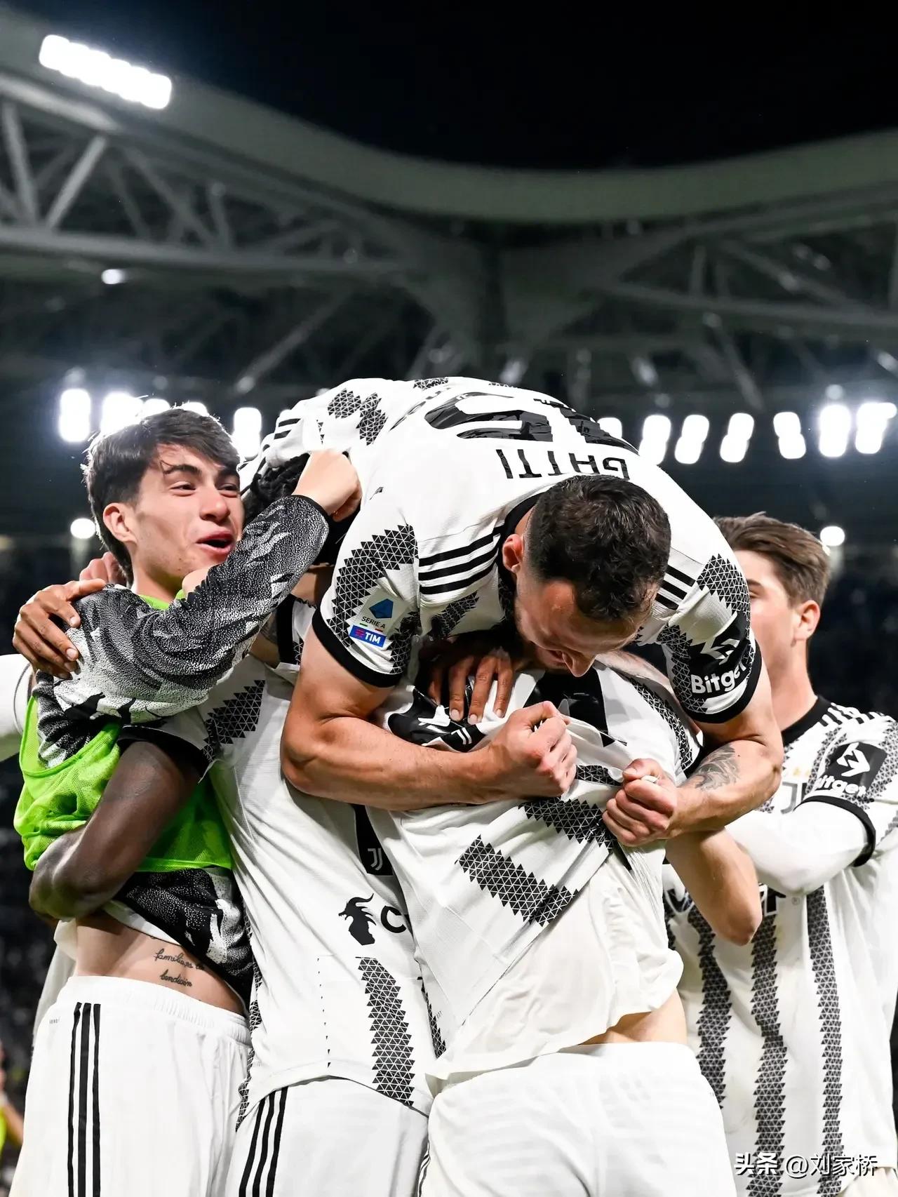 齐达内穆里尼奥安切洛蒂阿莱格里,穆里尼奥丑陋的摆大巴足球战术