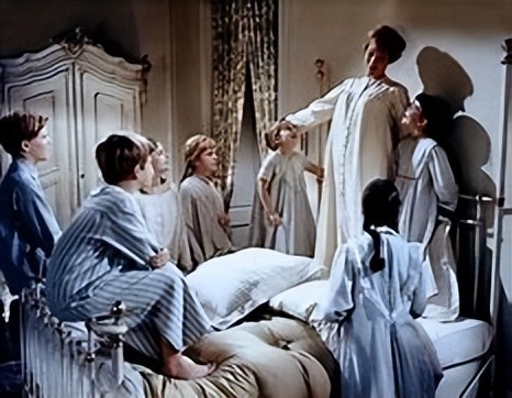 去聆听美好的音乐之声,音乐之声玛利亚唱歌