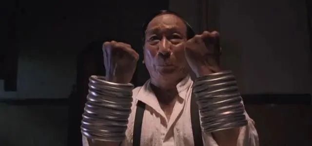 18年过去，再看周星驰的《功夫》，他拿奖无数离不开这三大情怀