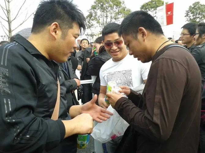 人人都说钱难挣你放弃了吗,人人都说钱难赚那么钱去哪里了