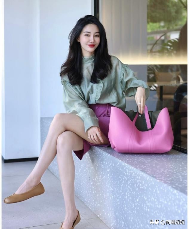 女士12种风格适合穿的颜色,敢穿哪几种颜色的女人气质好