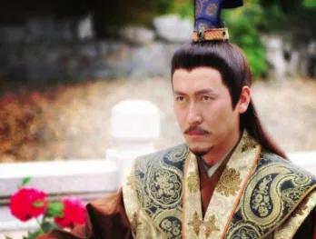 汉朝皇宫是长乐宫还是未央宫,汉朝未央宫有哪几个殿