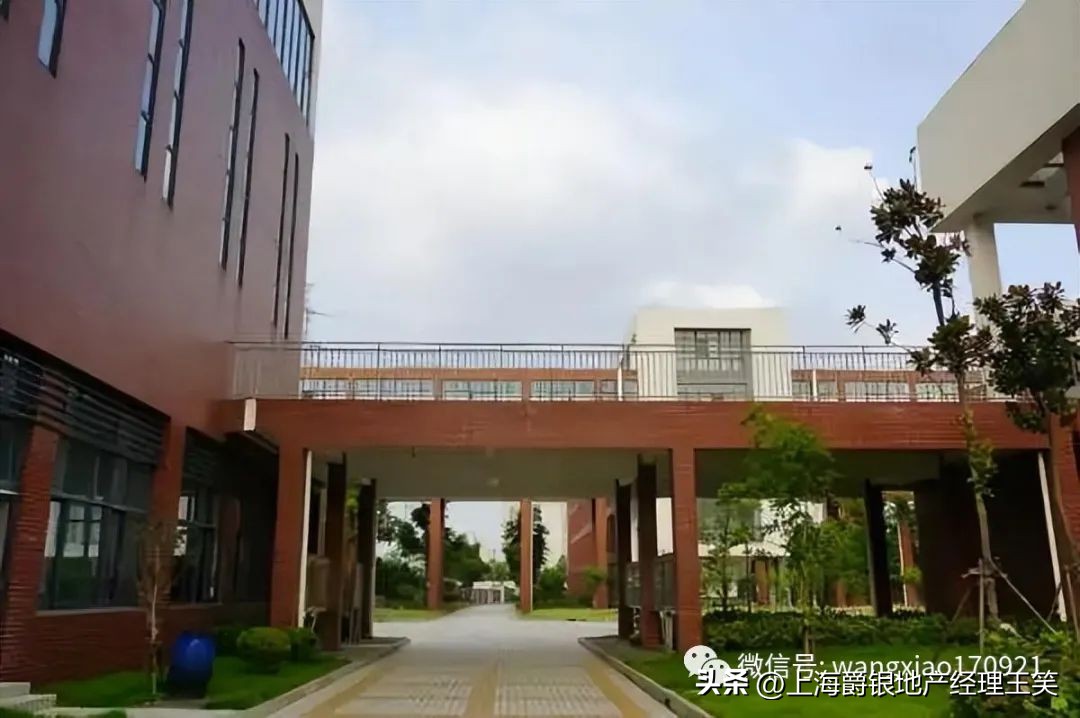 大华十八街区精装电梯三房125平!昌邑小学!交通便利!户型正气