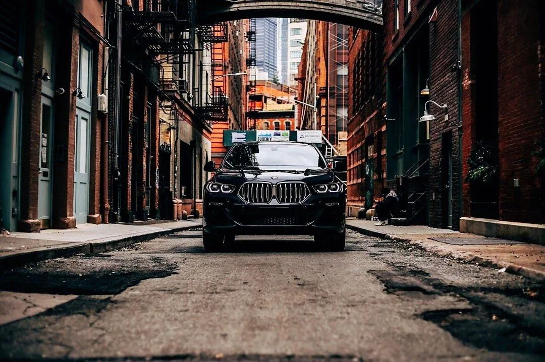 宝马x6标配什么音响,宝马x6音响效果dj