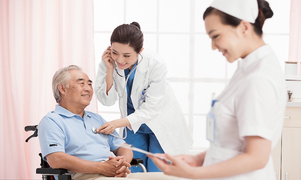 男医生给自己做肠镜,男医生做肠镜检查吗