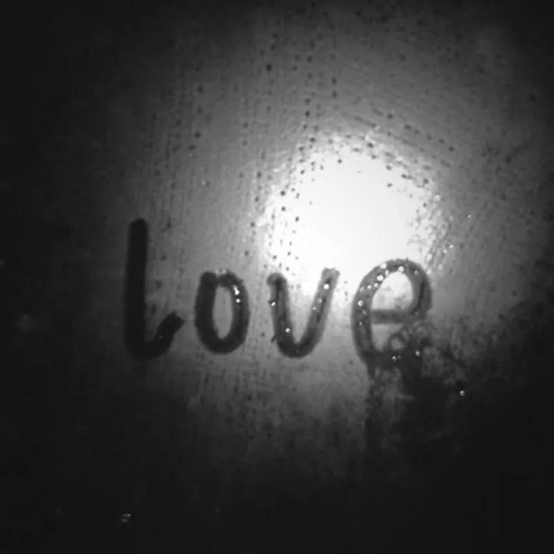 希望下次见面谈笑风生不动情,下次见你谈笑风生不动情英文