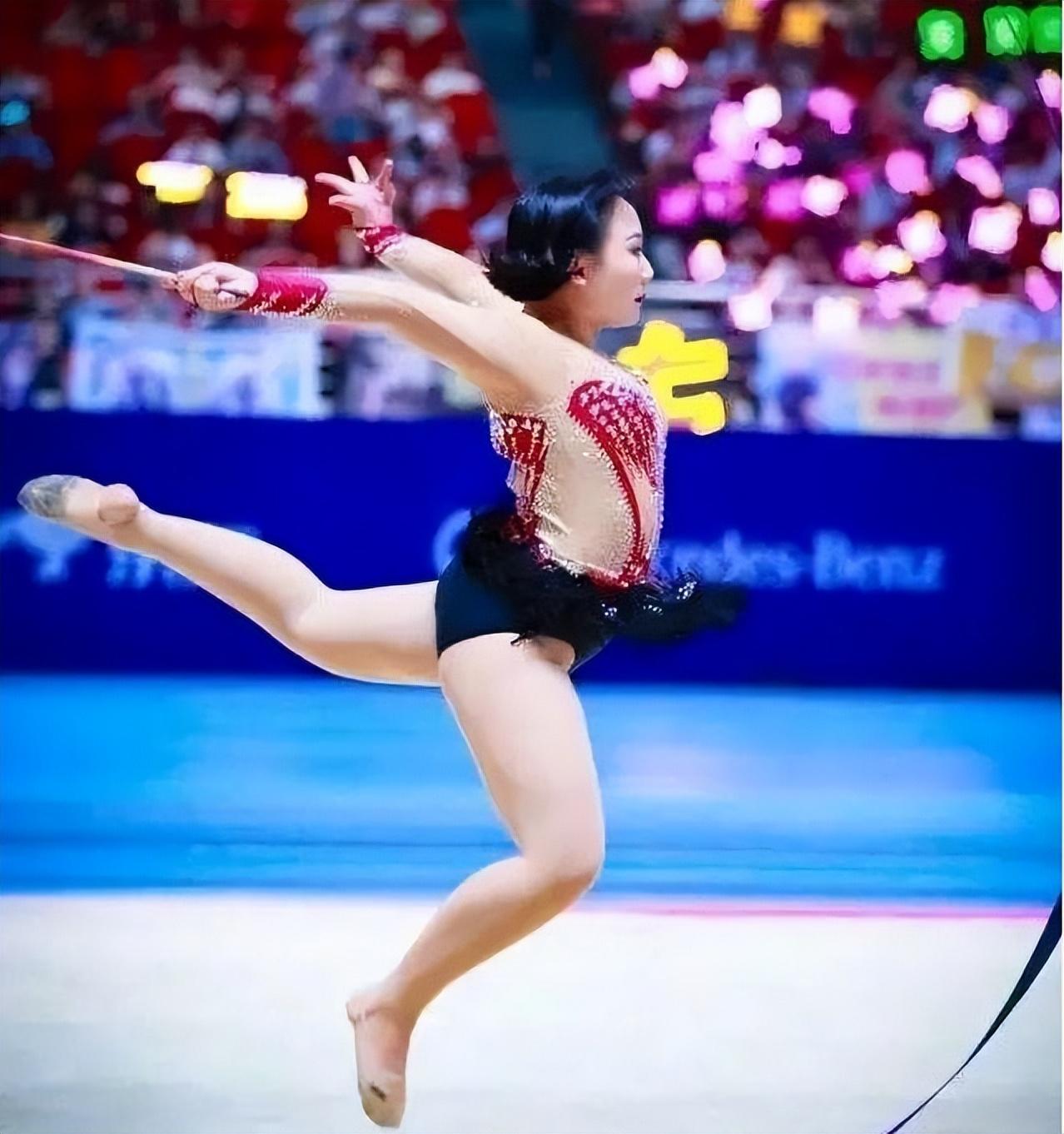 辣目洋子连续翻车,辣目洋子将礼物挂二手平台