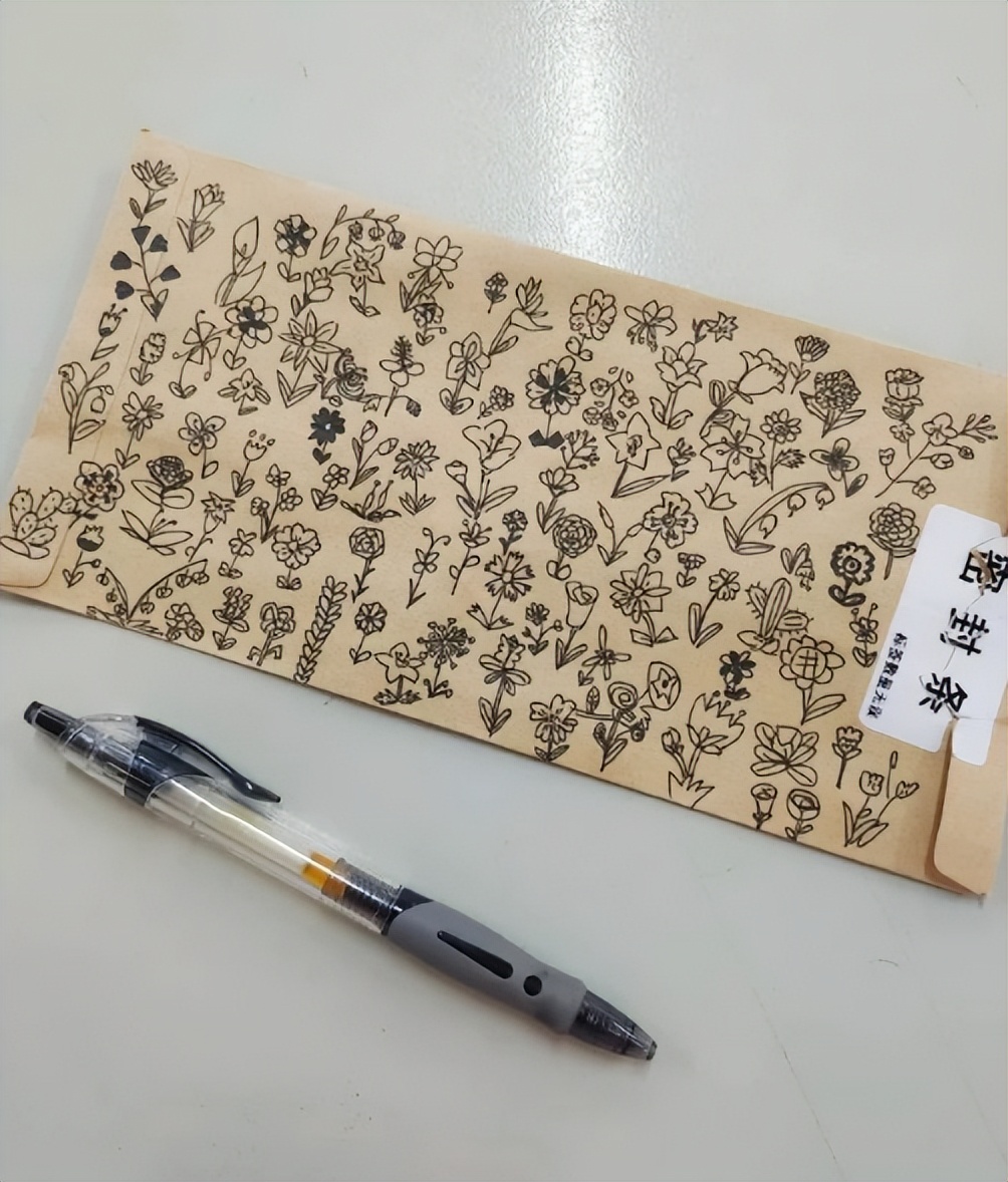 监考老师太无聊画学生,监考老师有多无聊画画