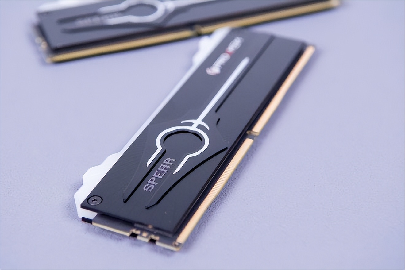 探索ADie性能上限！博德斯曼DDR56800开启高带宽与低延迟模式