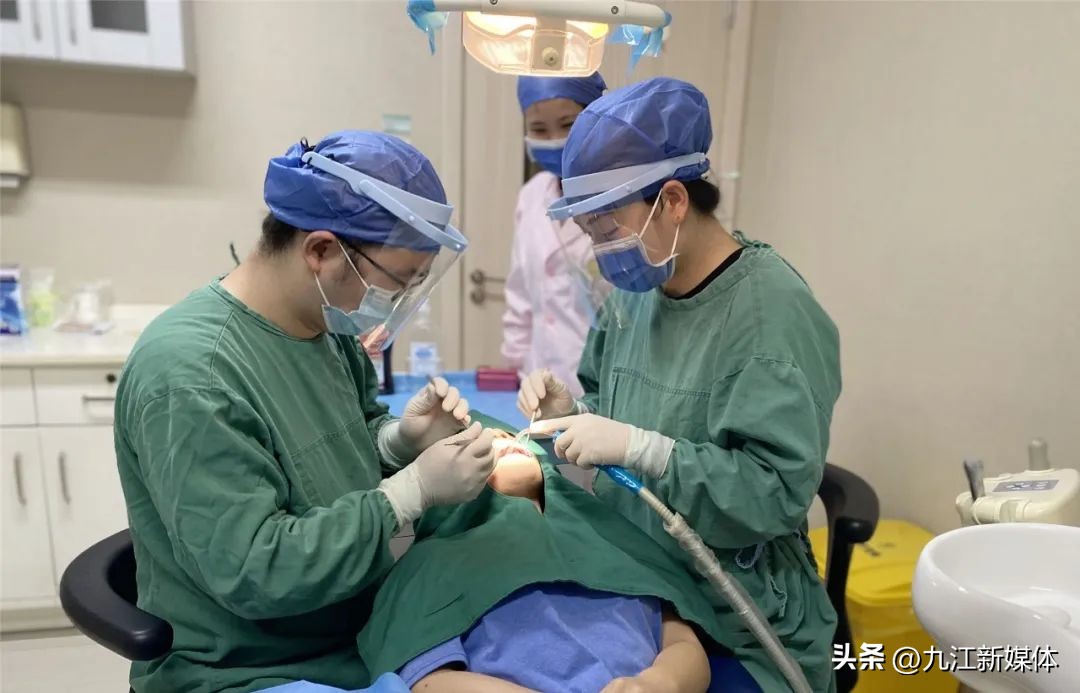 濂溪区种牙多少钱一颗,九江附属医院口腔科种牙价目表